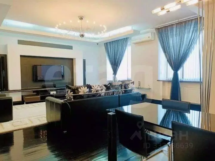 2-к кв. Тюменская область, Тюмень ул. Володарского, 17 (110.4 м) - Фото 1