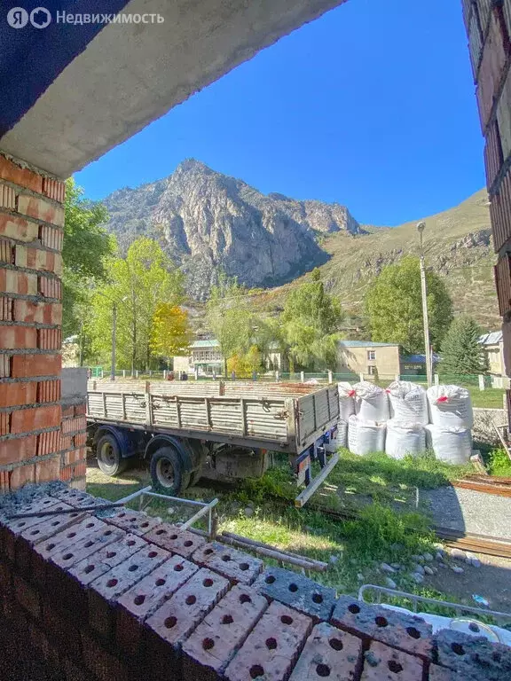 2-комнатная квартира: Тырныауз, улица Энеева, 28 (78 м) - Фото 1