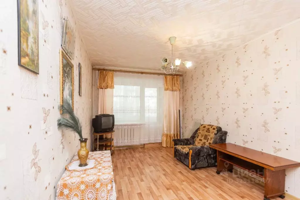 2-к кв. Оренбургская область, пос. Саракташ ул. Мира, 1 (47.2 м) - Фото 1