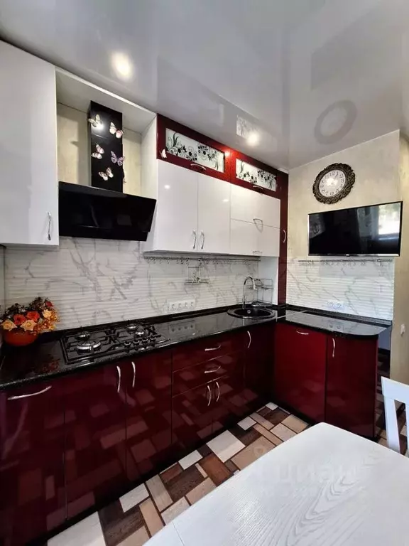 3-к кв. Саратовская область, Саратов Одесская ул., 26 (62.9 м) - Фото 0