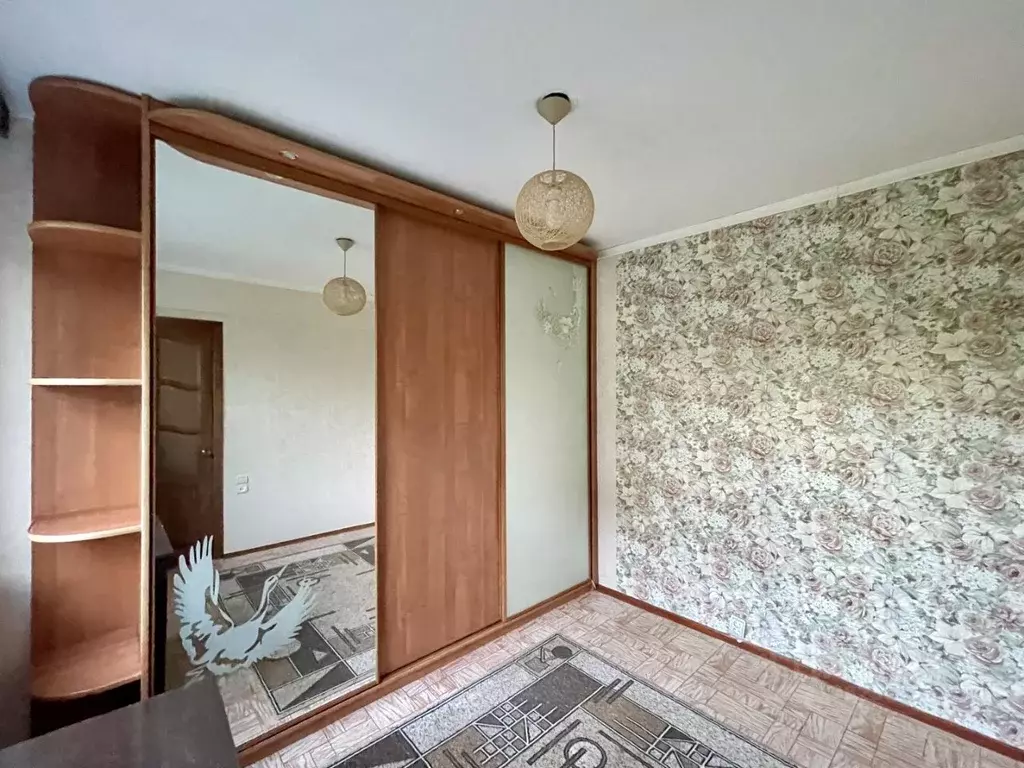 3-к кв. Омская область, Омск Волгоградская ул., 12Б (49.3 м) - Фото 0