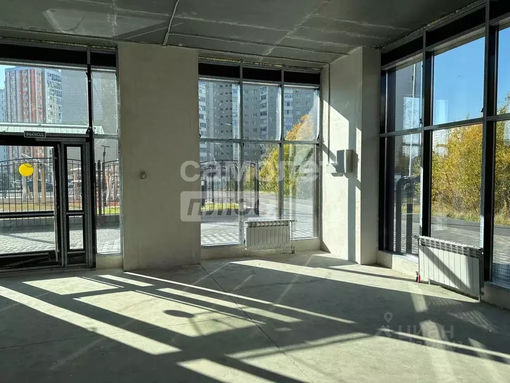 Офис в Ханты-Мансийский АО, Сургут ул. Иосифа Каролинского, 12/1 (48 ... - Фото 2