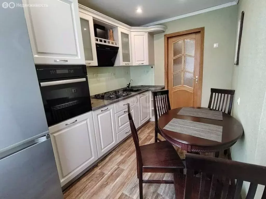 2-комнатная квартира: Белгород, Курская улица, 10 (53.3 м) - Фото 1