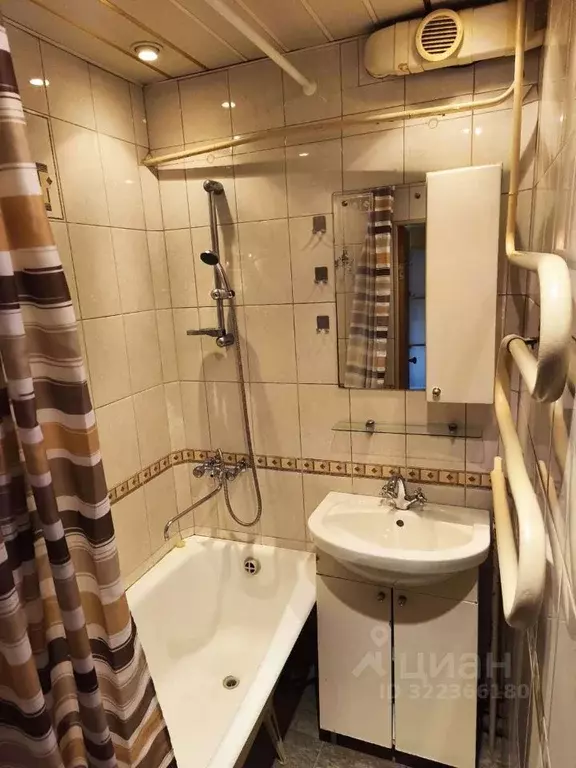 3-к кв. Новгородская область, Великий Новгород просп. Александра ... - Фото 1