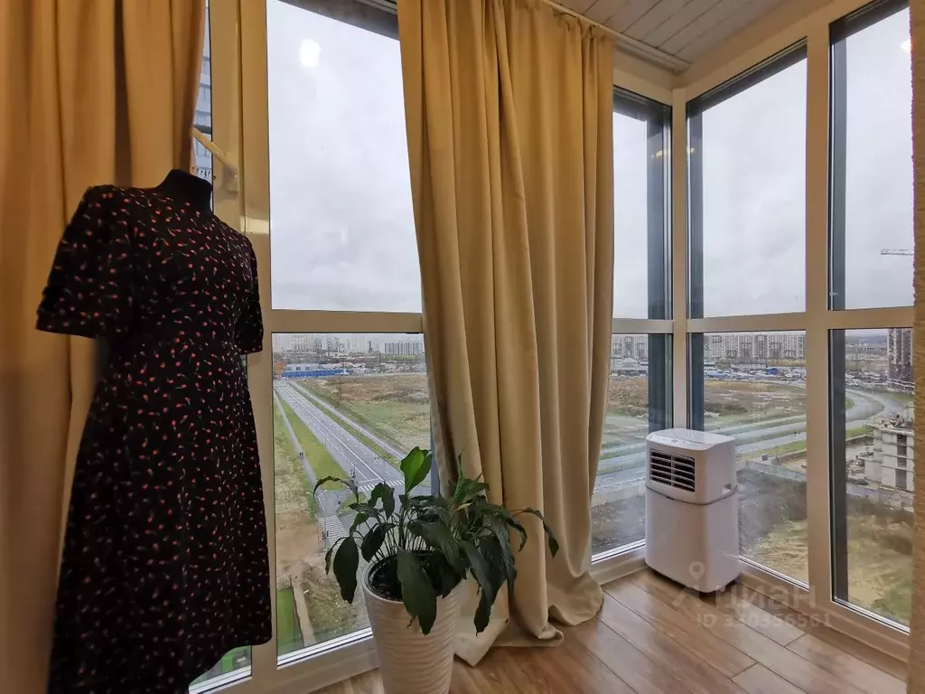 3-к кв. Санкт-Петербург ул. Федора Котанова, 13к2 (70.0 м) - Фото 1