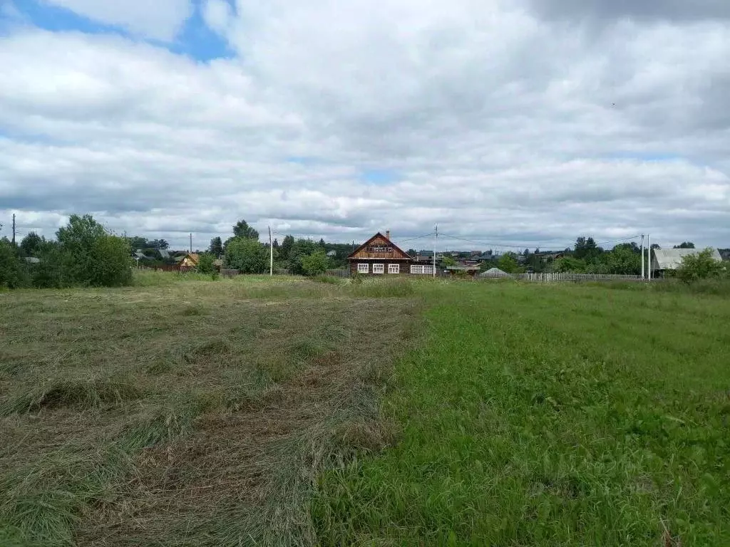 Участок в Свердловская область, Сысертский городской округ, с. ... - Фото 0