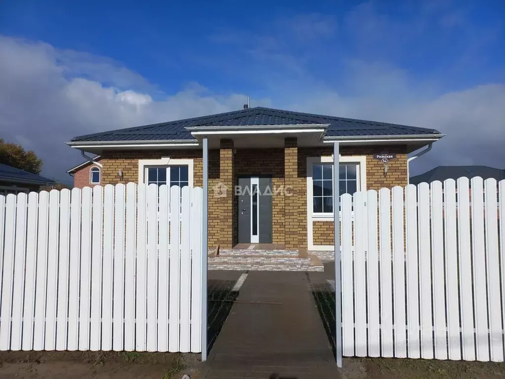 Дом в Калининградская область, Гурьевский муниципальный округ, пос. ... - Фото 1