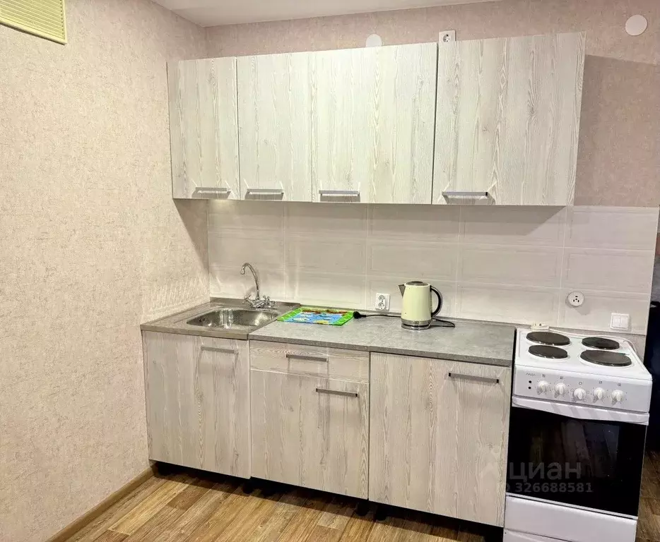 Студия Вологодская область, Череповец Октябрьский просп., 78 (30.0 м) - Фото 1