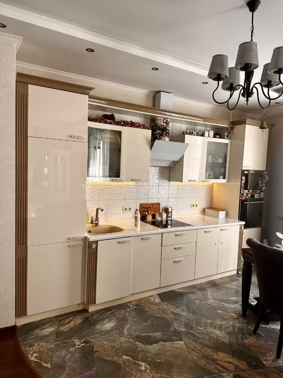 3-к кв. Московская область, Жуковский ул. Амет-хан Султана, 15к3 (89.0 ... - Фото 1