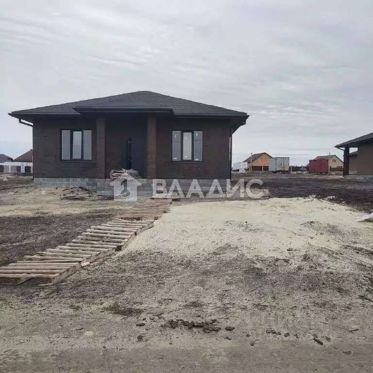 Дом в Белгородская область, Старооскольский городской округ, с. Озерки ... - Фото 0