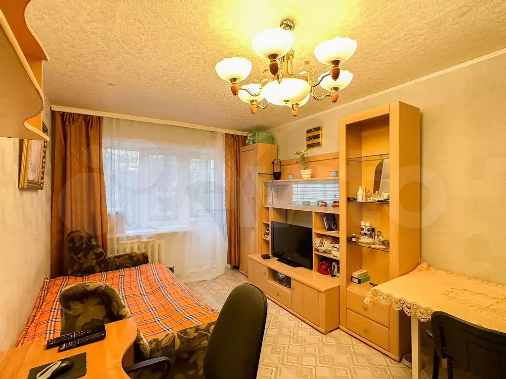 Комната 32,6 м в 5-к., 2/5 эт. - Фото 0