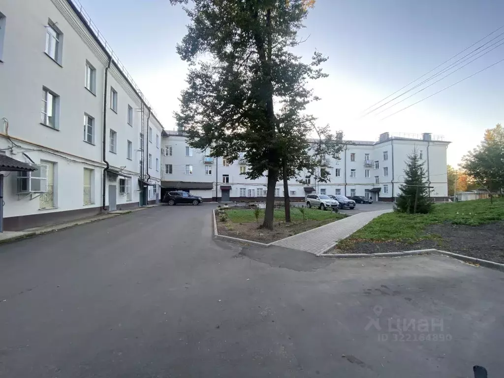 3-к кв. Смоленская область, Вязьма ул. Ленина, 1/2 (133.2 м) - Фото 1