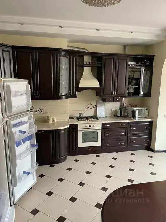 3-к кв. Крым, Симферополь ул. Тренева, 21 (75.0 м) - Фото 1