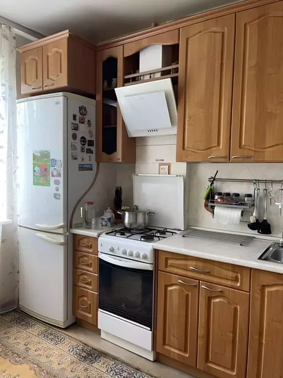 3-к кв. Омская область, Омск ул. Дианова, 6 (61.0 м) - Фото 0