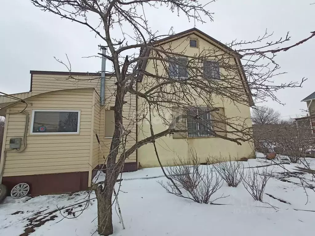 Дом в Волгоградская область, Волгоград ул. Джамбула Джабаева, 2/181 ... - Фото 0
