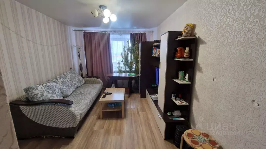 3-к кв. Свердловская область, Верхнее Дуброво пгт ул. Строителей, 2 ... - Фото 1