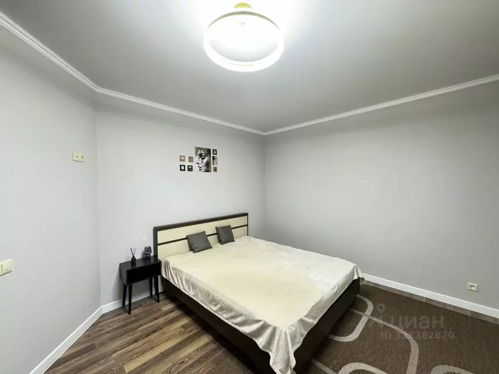 2-к кв. Тюменская область, Тюмень ул. Монтажников, 16 (65.0 м) - Фото 2