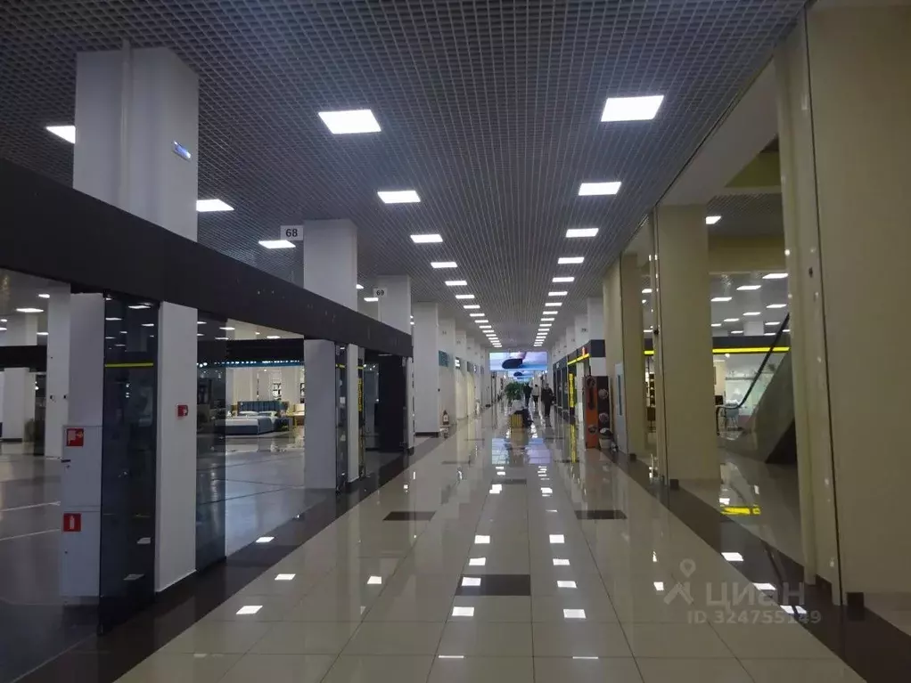 Торговая площадь в Санкт-Петербург Богатырский просп., 18К2 (2248 м) - Фото 1