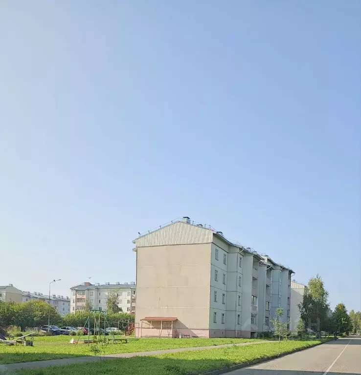 3-к кв. Смоленская область, Ельня Кутузовский мкр, 16 (72.0 м) - Фото 0