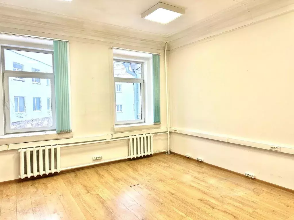 Помещение свободного назначения в Москва Никольская ул., 17С2 (50 м) - Фото 1