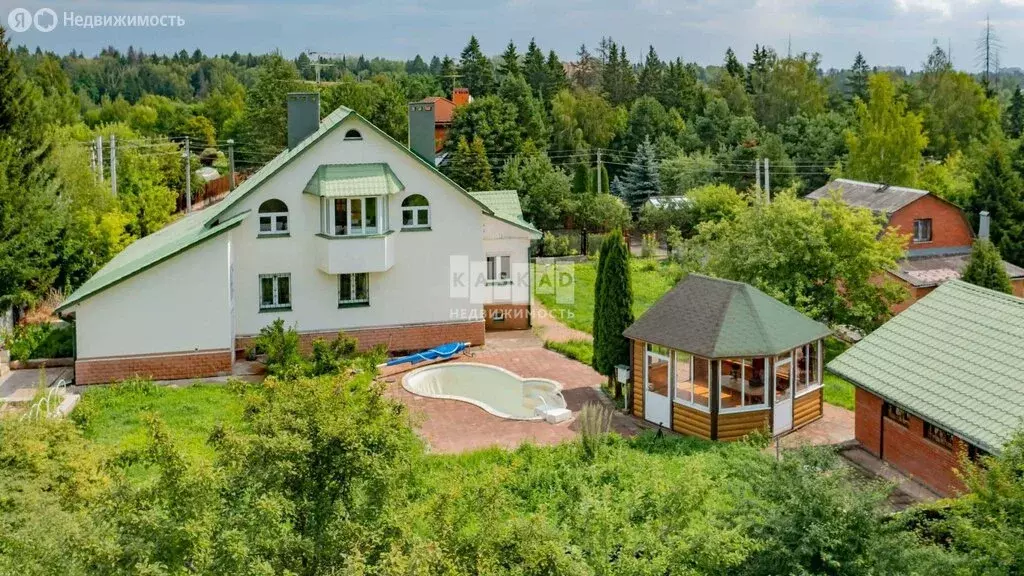 Дом в деревня Елино, Зеленоградская улица, 90 (250 м) - Фото 0