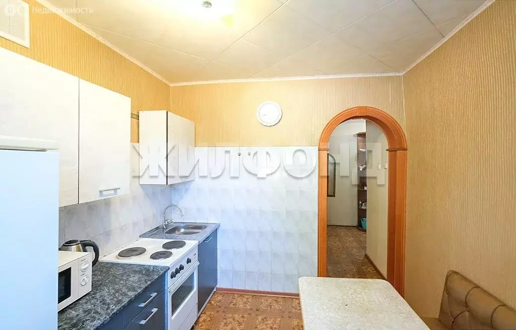 3-комнатная квартира: Новосибирск, Большевистская улица, 155 (56 м) - Фото 1