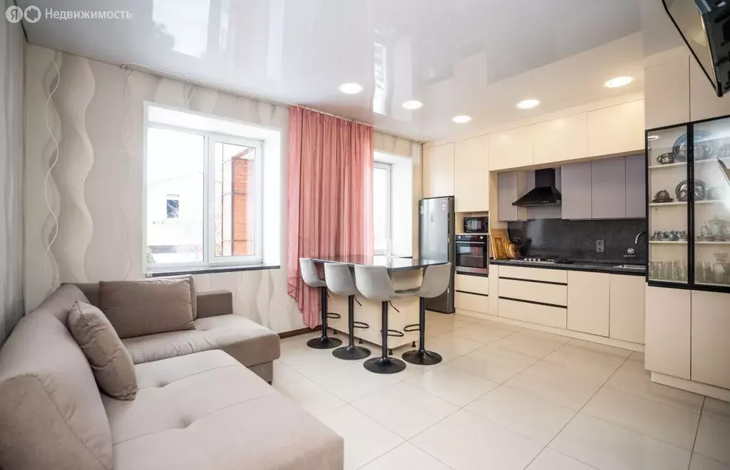 Дом в Челябинск, улица Суворова, 1 (430.9 м) - Фото 1