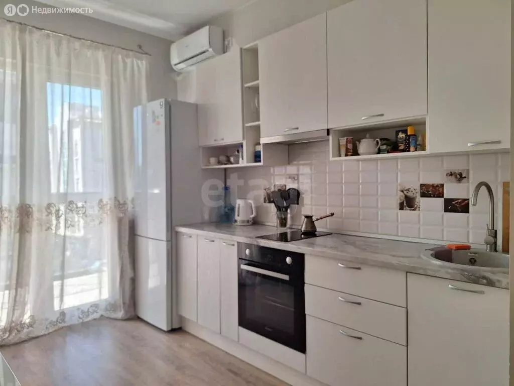 1-комнатная квартира: село Варваровка, улица Калинина, 150к11 (36.2 м) - Фото 0