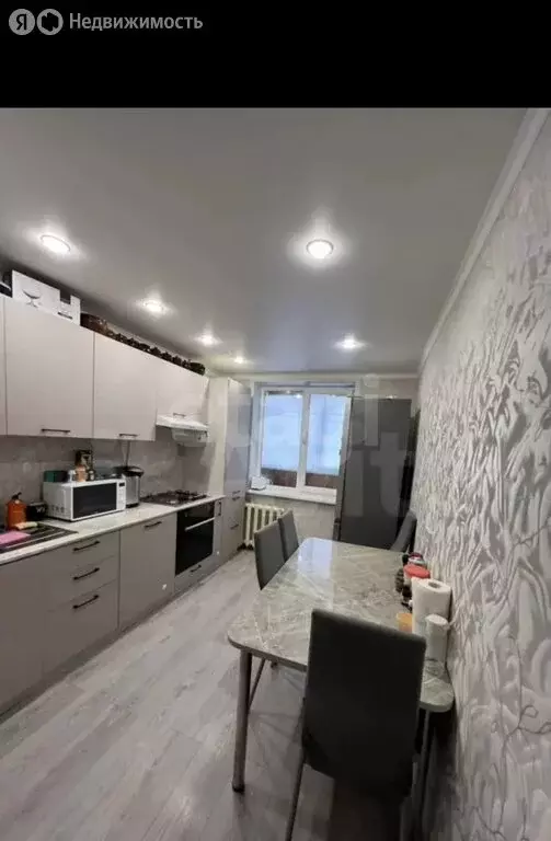 3-комнатная квартира: Альметьевск, проспект Строителей, 53Б (69 м) - Фото 1