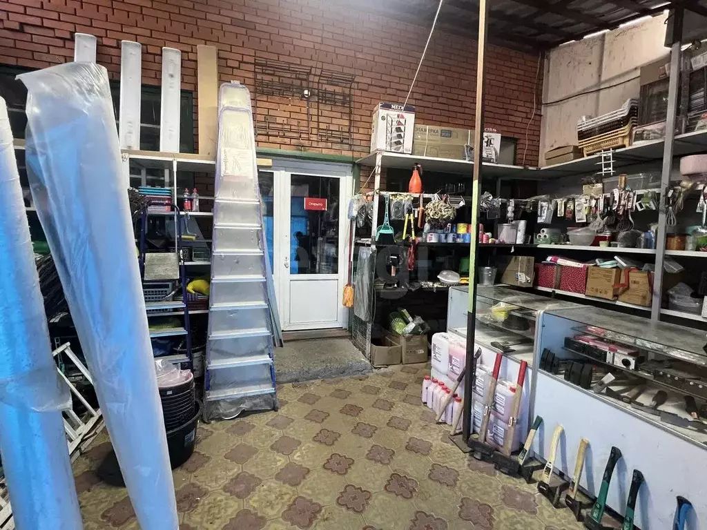 Торговая площадь в Северная Осетия, Владикавказ Садовая ул., 1 (133 м) - Фото 2