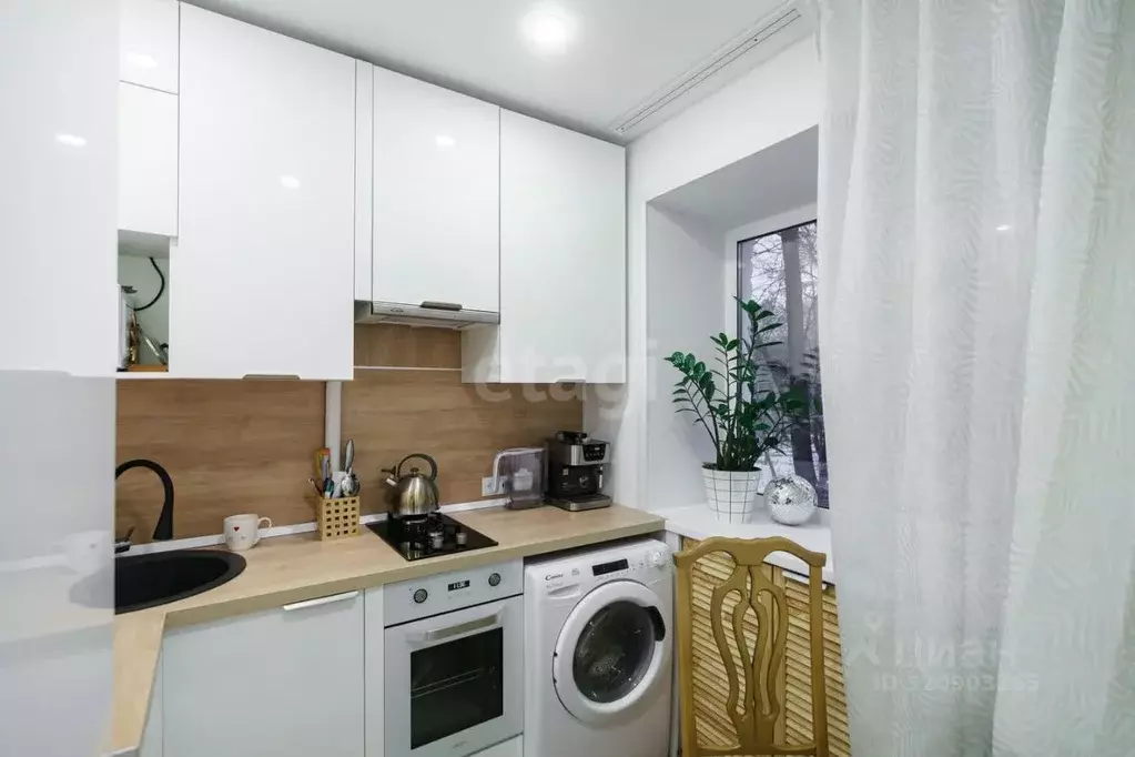 1-к кв. Ульяновская область, Ульяновск ул. Средний Венец, 13 (30.0 м) - Фото 0