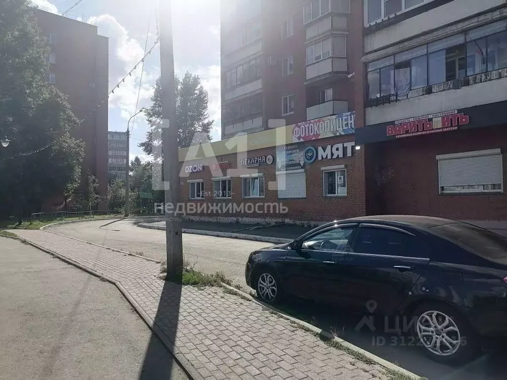 Торговая площадь в Челябинская область, Челябинск ул. Агалакова, 37 ... - Фото 1