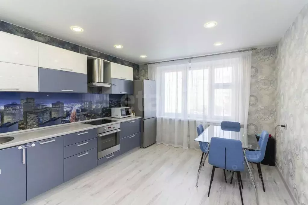 3-к кв. Тюменская область, Тюмень ул. Пермякова, 71к1 (91.0 м) - Фото 1