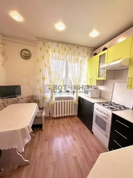 3-к. квартира, 84м, 2/2эт. - Фото 0