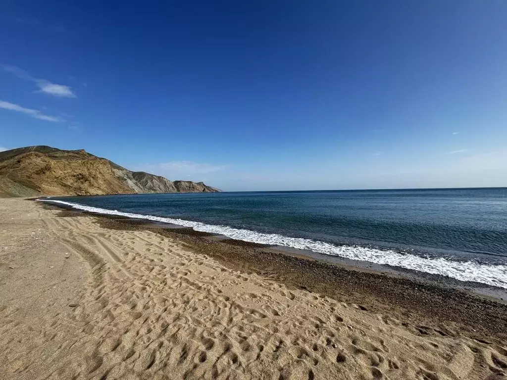 Участок в Крым, Феодосия муниципальный округ, Приморский пгт ул. ... - Фото 1