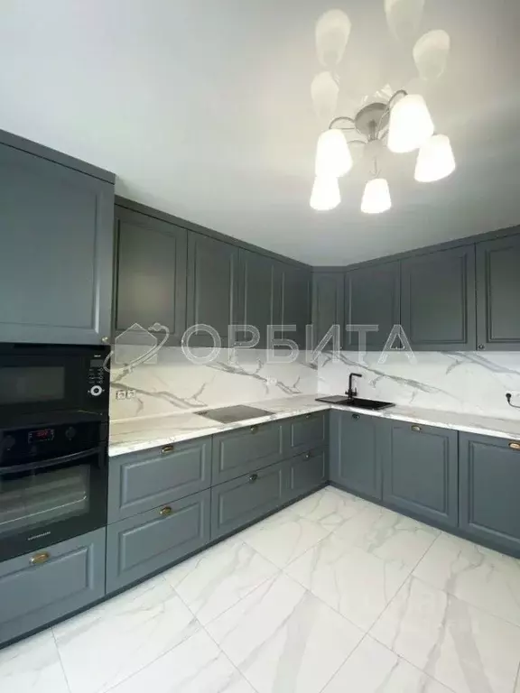 3-к кв. Тюменская область, Тюмень ул. Пермякова, 78к2 (96.0 м) - Фото 2