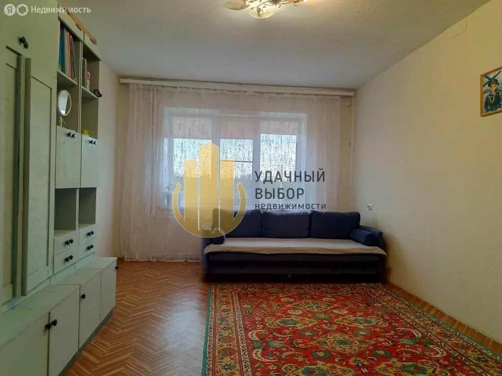 3-комнатная квартира: Белая Калитва, улица Машиностроителей, 57 (62 м) - Фото 0