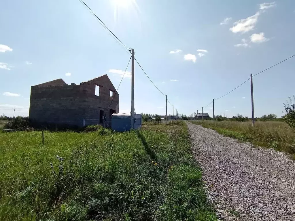 Участок в Башкортостан, Стерлитамакский район, д. Казадаевка, Любажи ... - Фото 0