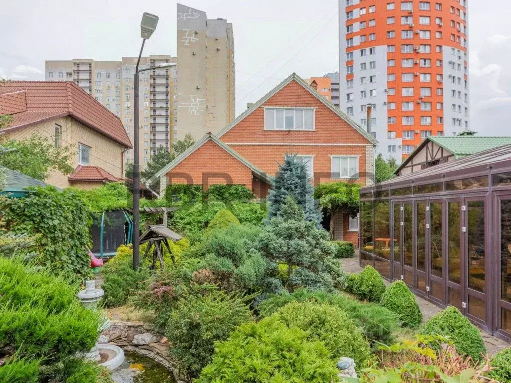 Дом в Ставропольский край, Ставрополь Пражский пер. (450 м) - Фото 2