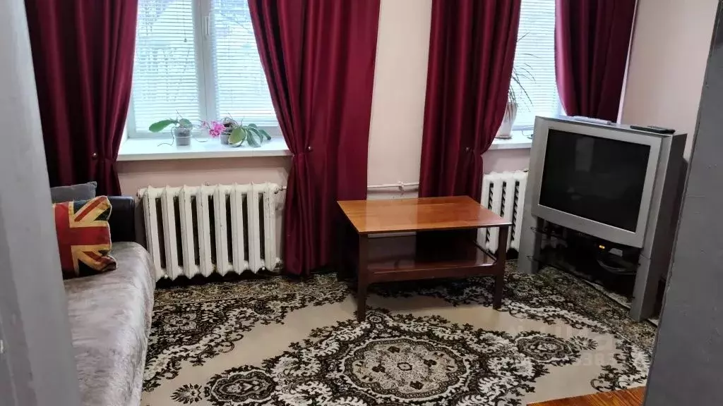 Дом в Свердловская область, Екатеринбург пер. Кирпичный, 9 (50 м) - Фото 2