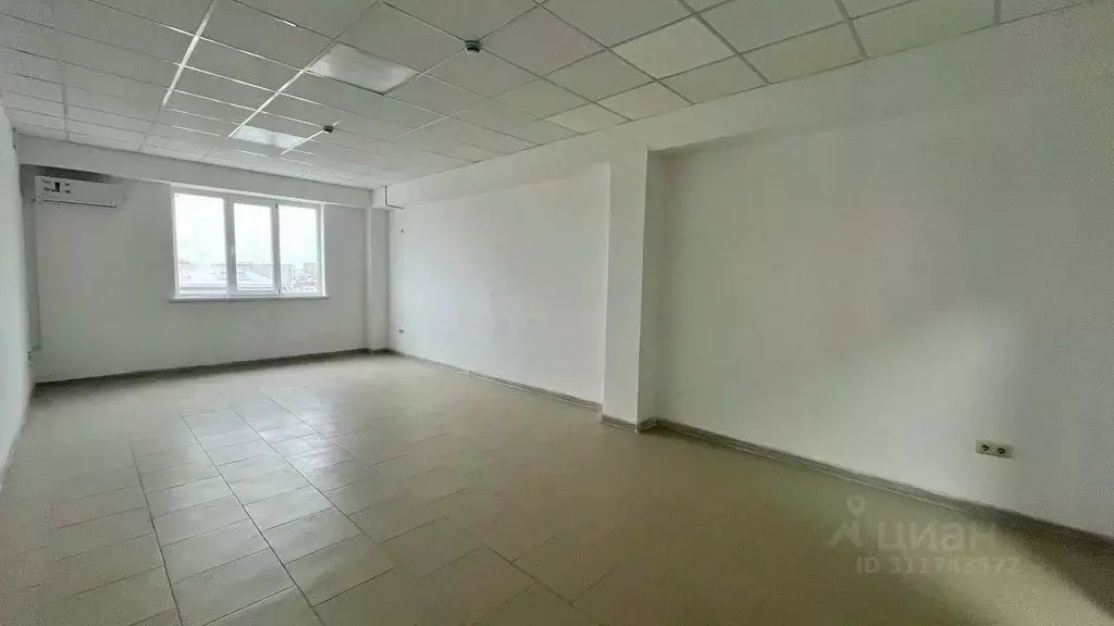 Помещение свободного назначения в Севастополь ш. Фиолентовское, 3А/1 ... - Фото 1