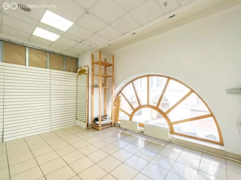 Торговая площадь (1153.9 м) - Фото 2