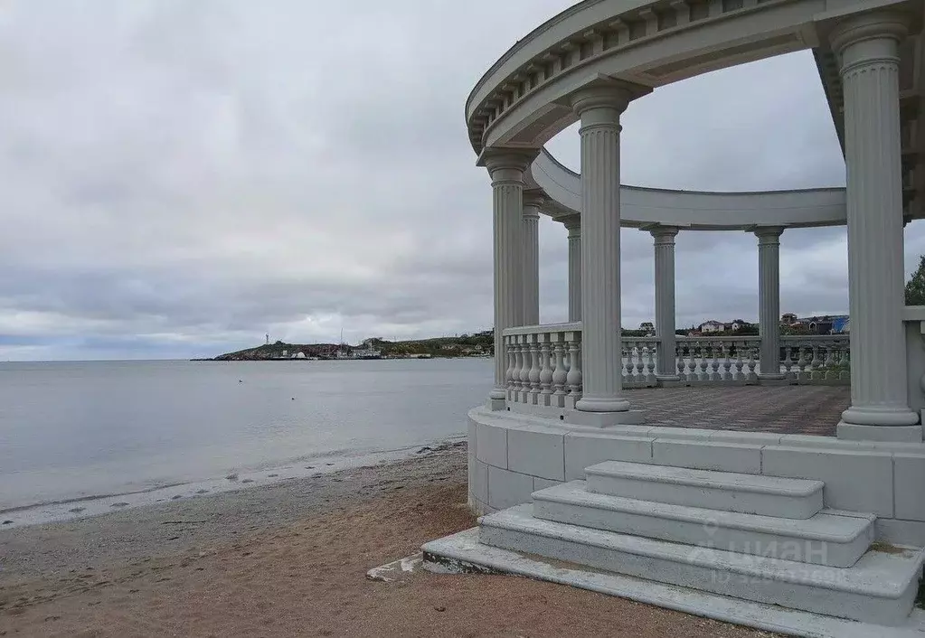 Участок в Крым, Ленинский район, с. Мысовое  (15.0 сот.) - Фото 1