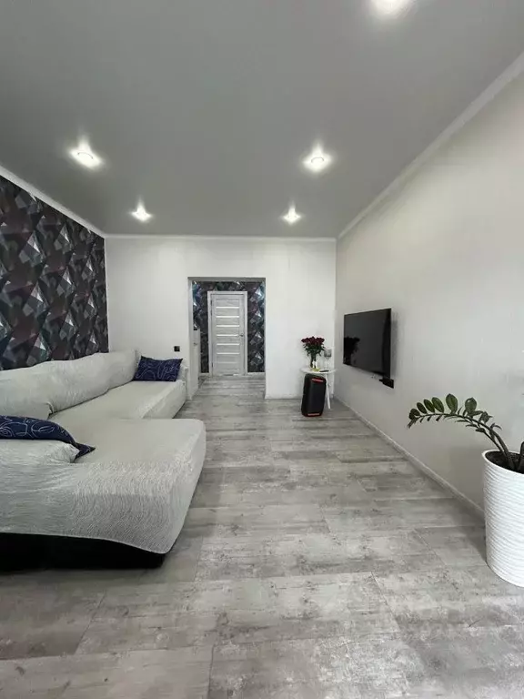 3-к кв. Хакасия, Абакан ул. Авиаторов, 6 (74.0 м) - Фото 1