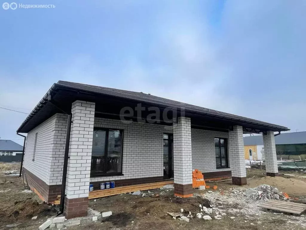 Дом в село Усть-Курдюм, Спортивная улица (110 м) - Фото 1