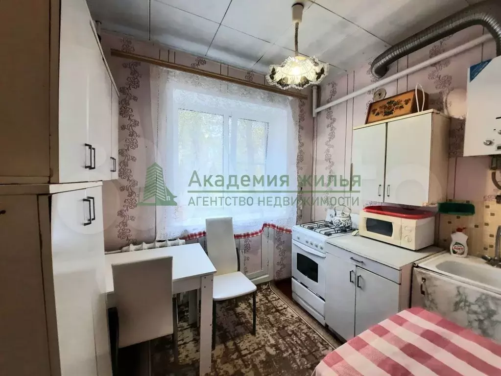 2-к. квартира, 42 м, 1/5 эт. - Фото 0