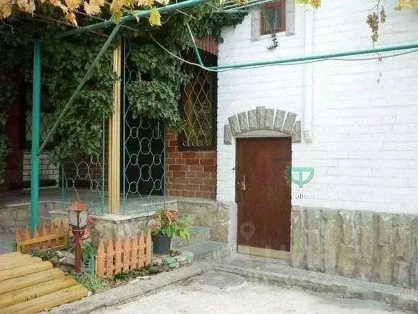 Дом в Краснодарский край, Геленджик ул. Тельмана, 102 (200 м) - Фото 1