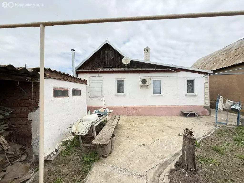 Дом в село Икряное, улица Шаумяна, 87А (50 м) - Фото 1