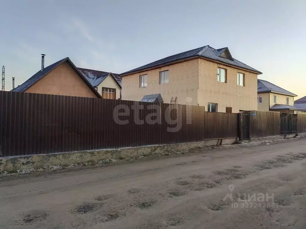 Дом в Ямало-Ненецкий АО, Новый Уренгой Лира ДНТ, ул. Видная, 9 (215 м) - Фото 1