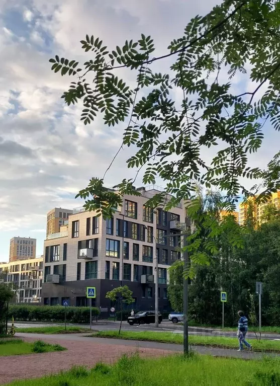 2-к кв. Санкт-Петербург Нижне-Каменская ул., 7к1 (86.4 м) - Фото 1